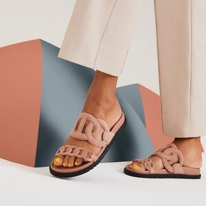 Hermes Techno-sandal in suede goatskin with anatomical rubber sole Rose Opaline